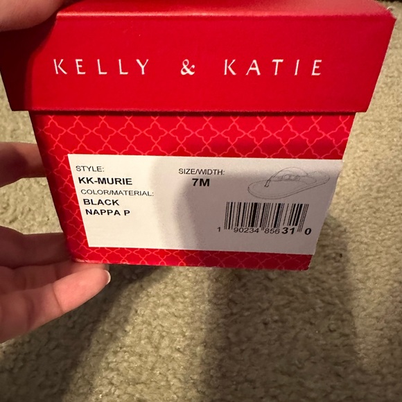 Kelly & Katie sandals, size 7 - Picture 3 of 3